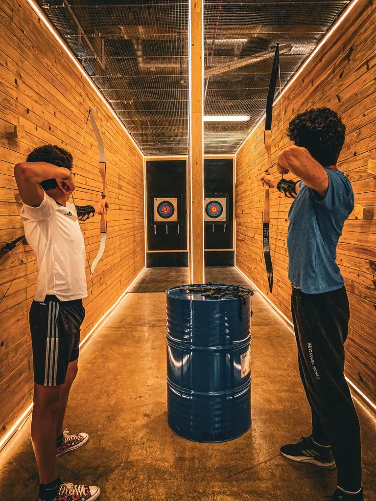 مغامرة الرامي الشاب