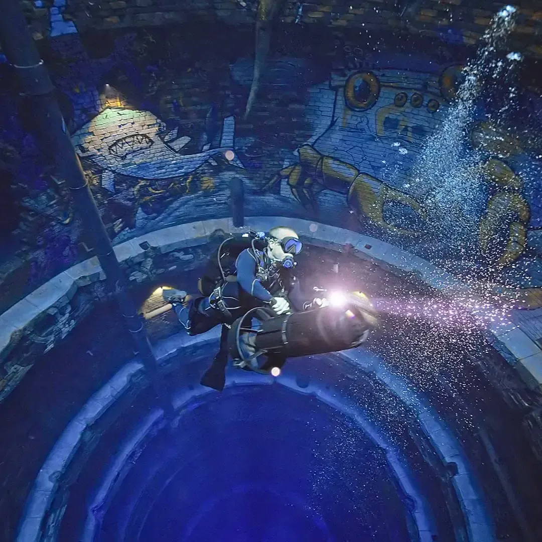 الغوص العميق في دبي